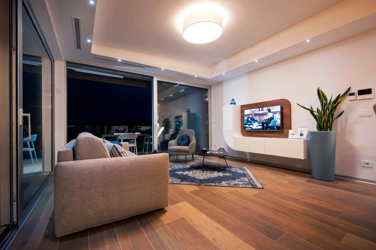The Q Superior - A Penthouse With Jacuzzi And Sauna Rovinj Luaran gambar
